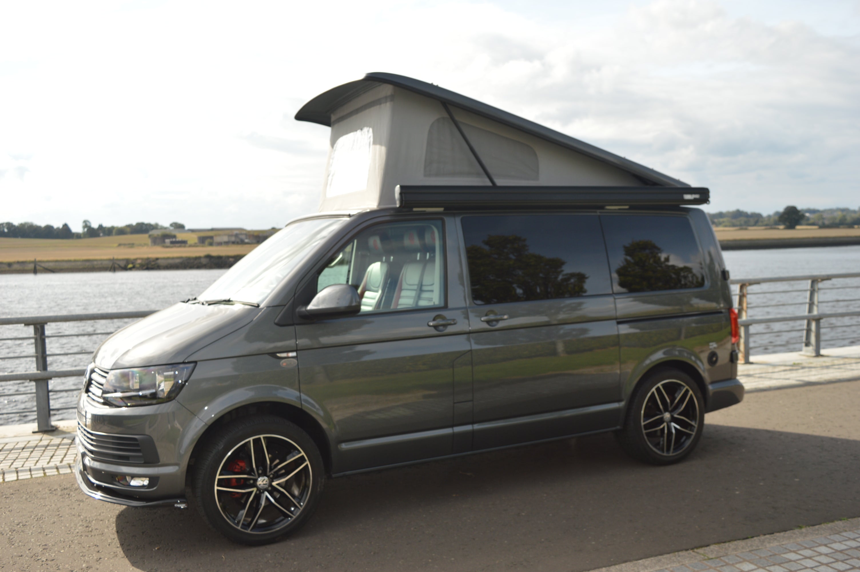 Volkswagen Transporter T6 Highline Luxury Campervan 2019 19 reg T28 102 BHP HIGHLINE 2.0