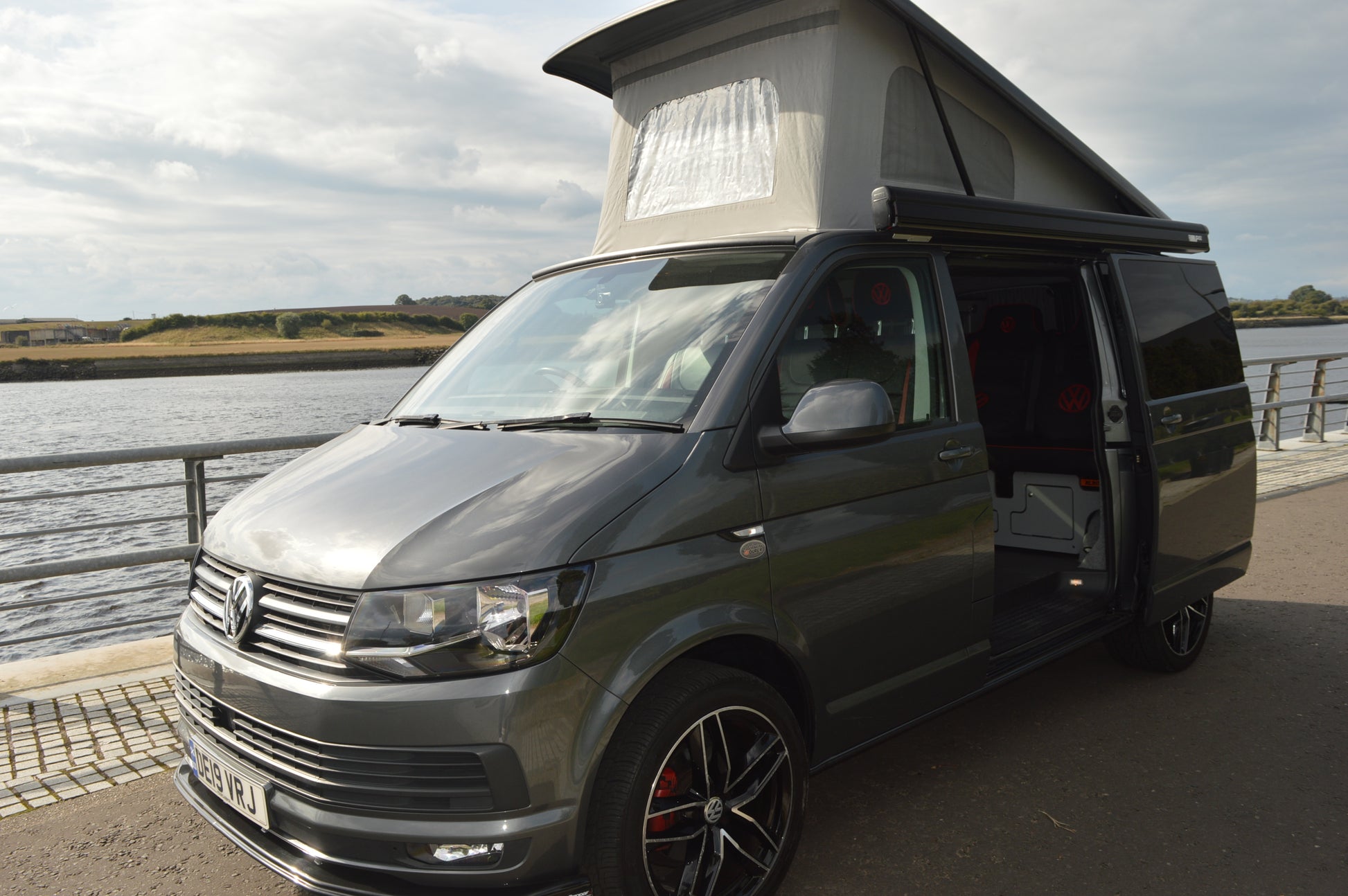 Volkswagen Transporter T6 Highline Luxury Campervan 2019 19 reg T28 102 BHP HIGHLINE 2.0