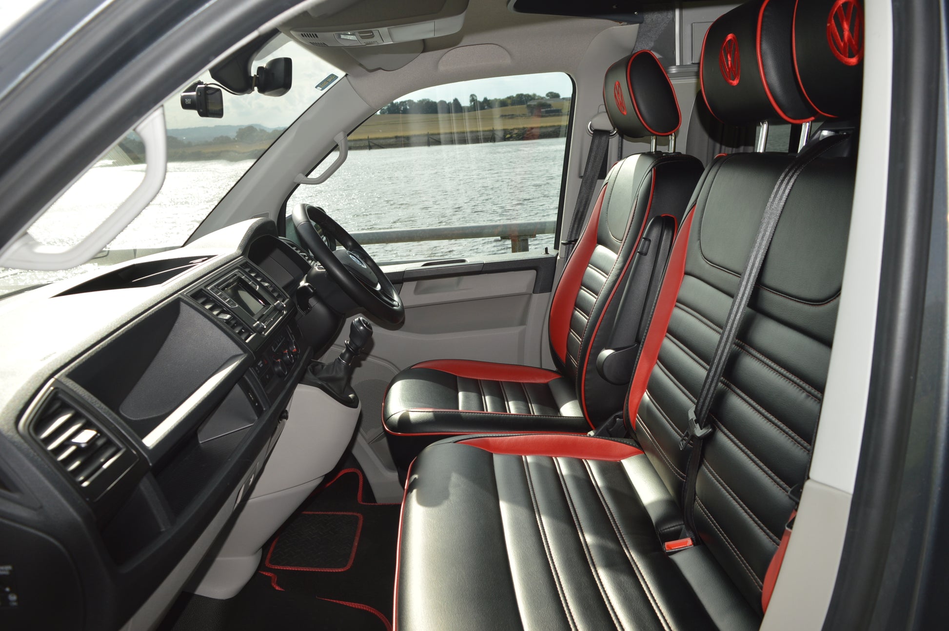 Volkswagen Transporter T6 Highline Luxury Campervan 2019 19 reg T28 102 BHP HIGHLINE 2.0