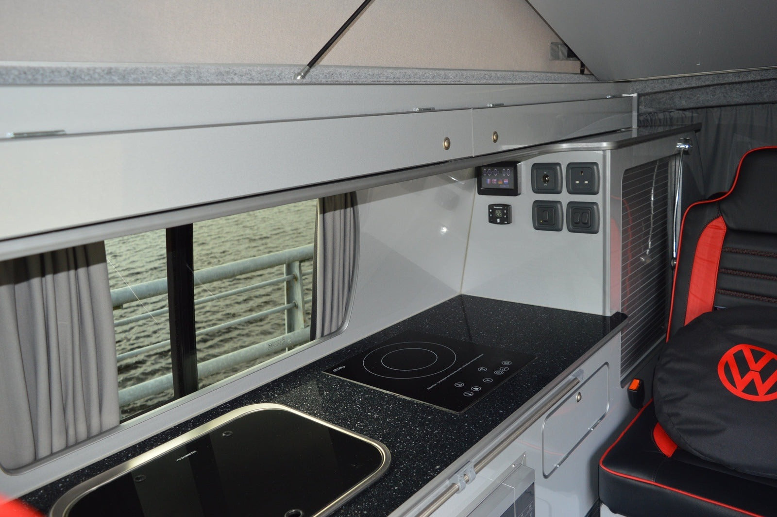 Volkswagen Transporter T6 Highline Luxury Campervan T28 102 BHP HIGHLINE.