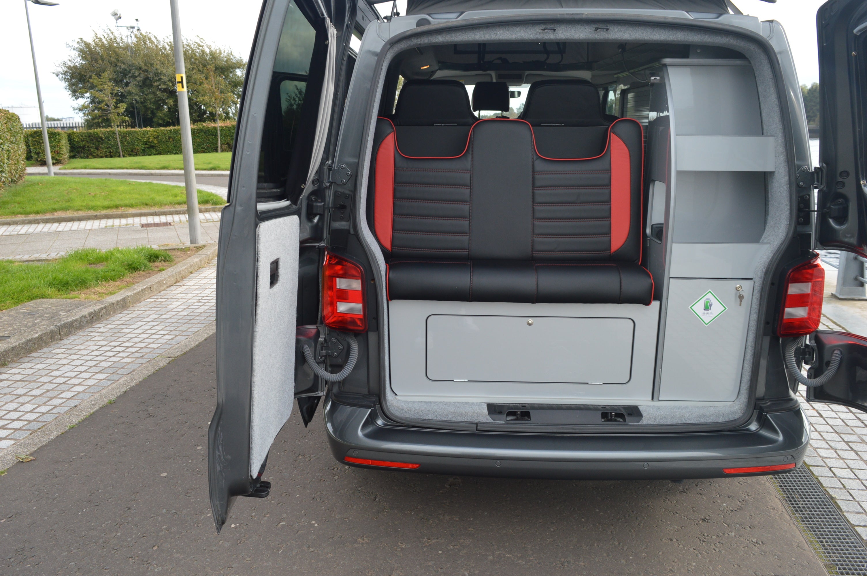 Volkswagen Transporter T6 Highline Luxury Campervan 2019 19 reg T28 102 BHP HIGHLINE 2.0