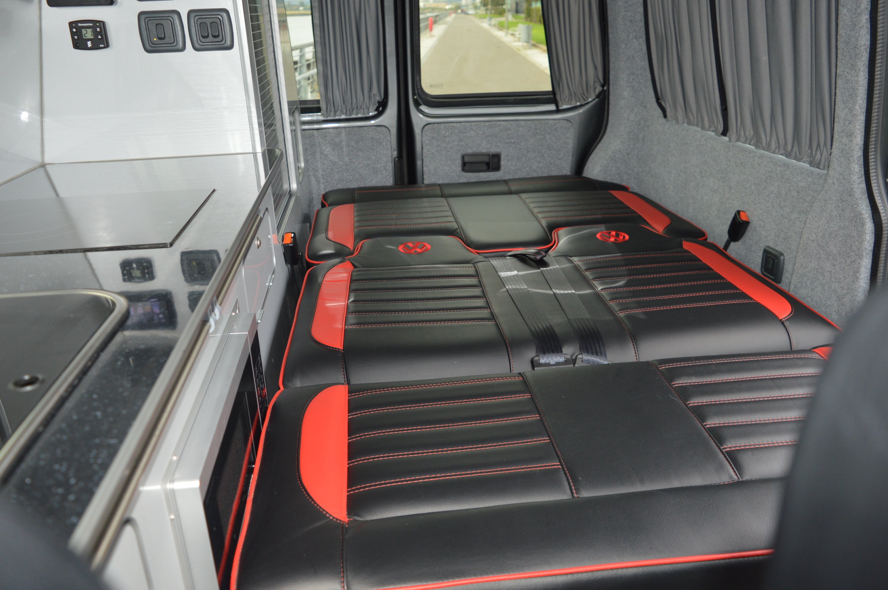 Volkswagen Transporter T6 Highline Luxury Campervan 2019 19 reg T28 102 BHP HIGHLINE 2.0